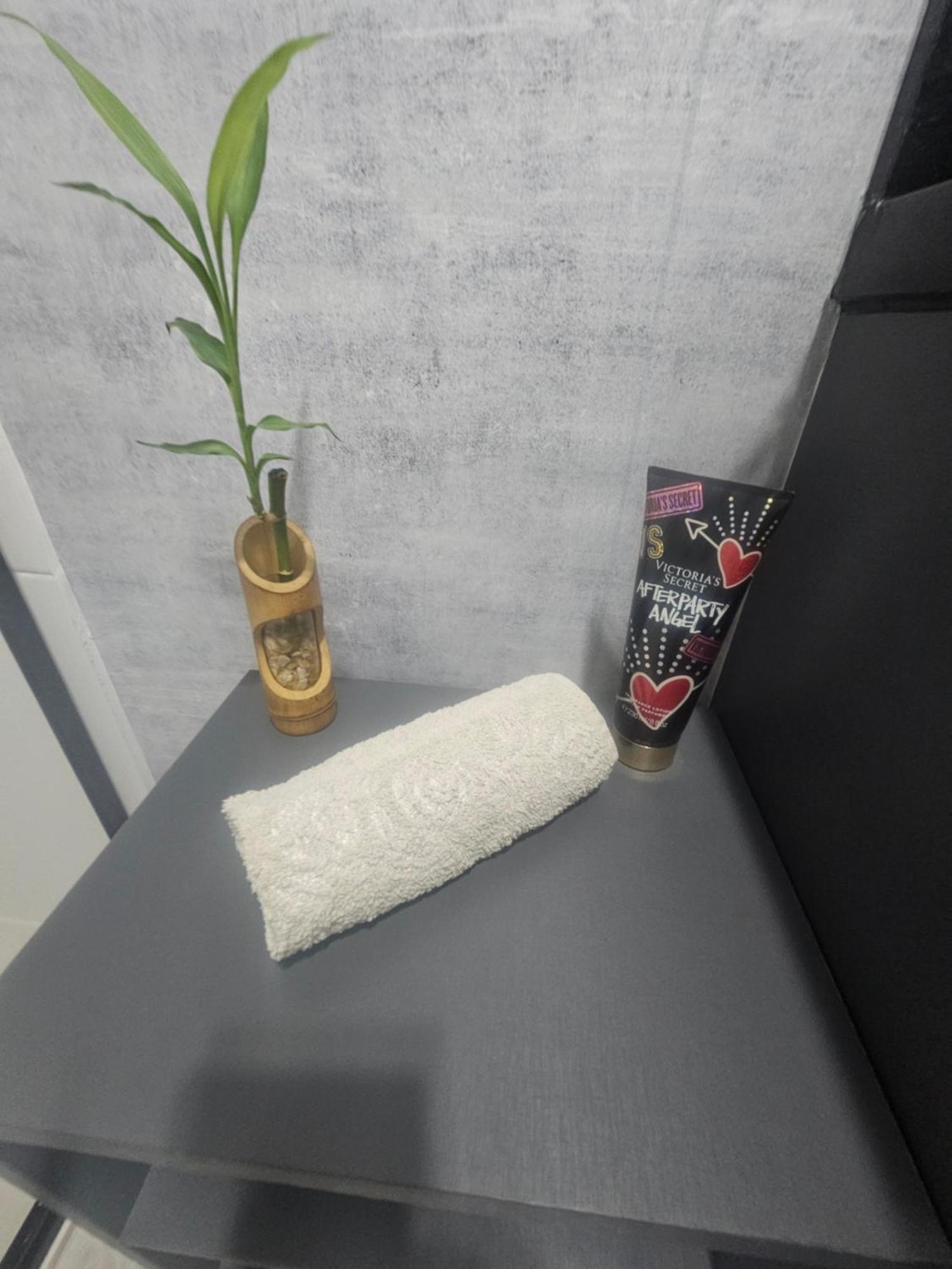 Flat Em Frente Ao Metro - Usp - Zona Oeste サンパウロ エクステリア 写真